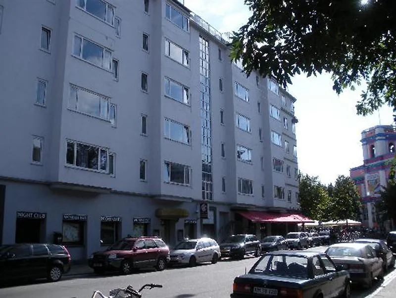 Ascot Apartments Копенгаген 4*,